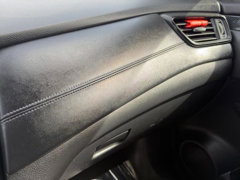 Used 2020 Nissan Rogue SL image 24