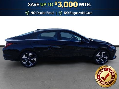 Used 2023 Hyundai Elantra Limited w/ Cargo Package image 8