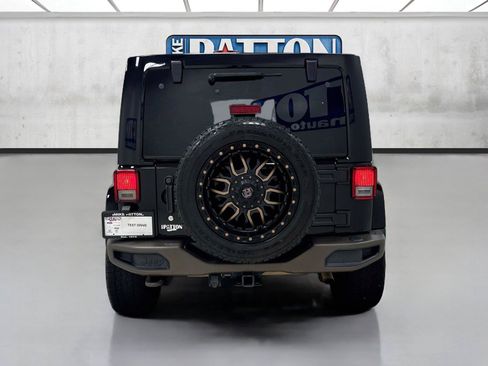 Used 2016 Jeep Wrangler Unlimited Sahara AWD/4WD image 6