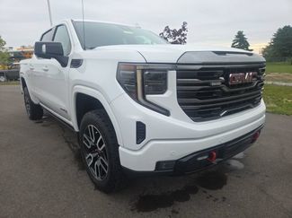Used 2022 GMC Sierra 1500 AT4 w/ AT4 Premium Package AWD/4WD 360° Tour