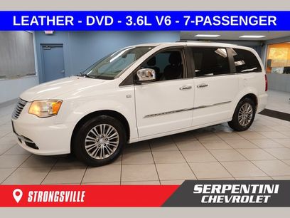 Used 2014 Chrysler Town & Country Touring-L