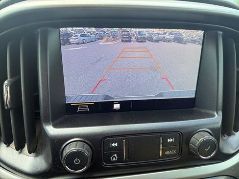 Used 2019 Chevrolet Colorado LT image 25