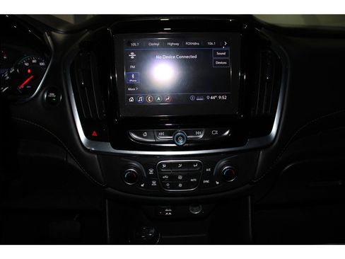 Used 2020 Chevrolet Traverse RS image 35