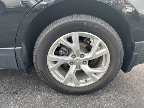 Used 2021 Chevrolet Equinox Premier AWD/4WD image 17