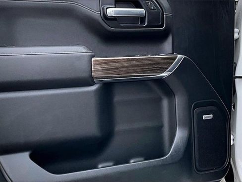 Used 2019 Chevrolet Silverado 1500 LT Trail Boss image 17