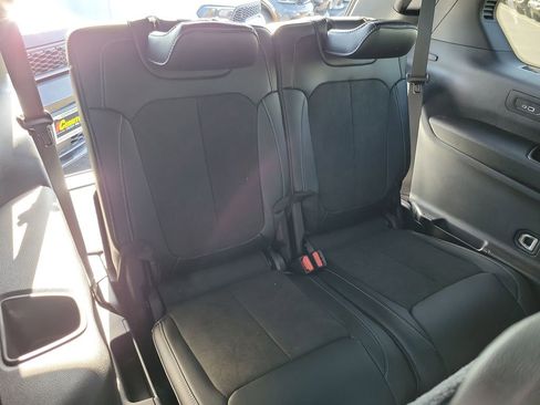 New 2025 Jeep Grand Cherokee L Altitude image 17