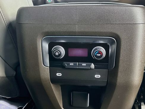 Used 2023 Chevrolet Tahoe Z71 AWD/4WD image 26