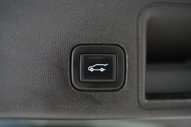 Used 2020 GMC Terrain SLT w/ Preferred Package AWD/4WD image 10