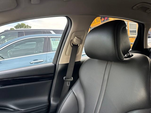 Used 2023 Genesis G80 2.5T AWD/4WD image 6