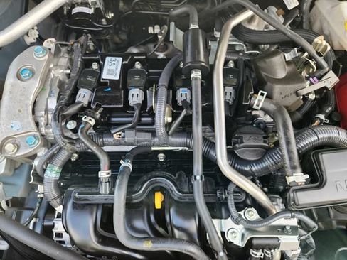 Used 2024 Nissan Sentra SR FWD image 26
