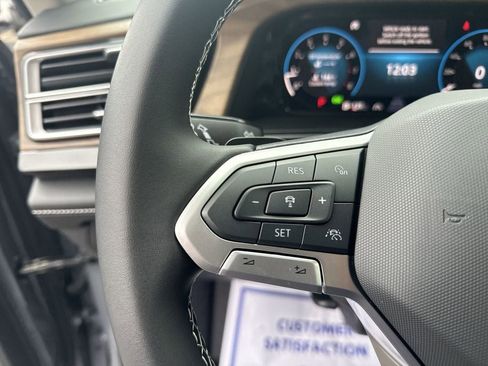 New 2026 Volkswagen Atlas SE image 17