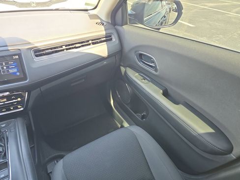 Certified 2022 Honda HR-V EX image 11