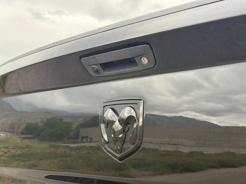 Used 2018 RAM 2500 Laramie w/ Sport Appearance Group AWD/4WD image 14