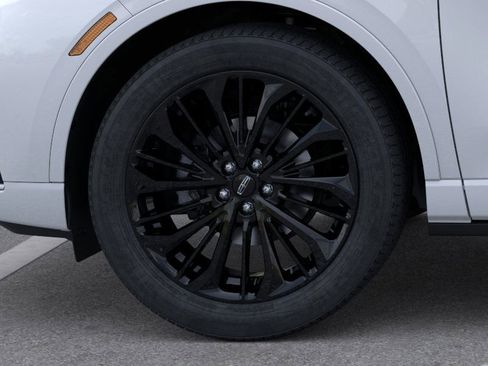 New 2026 Lincoln Corsair Premiere image 19