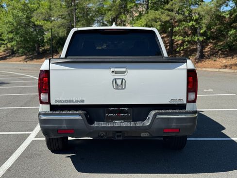 Used 2020 Honda Ridgeline Sport image 10