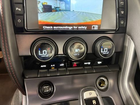 Used 2017 Jaguar F-TYPE R image 19