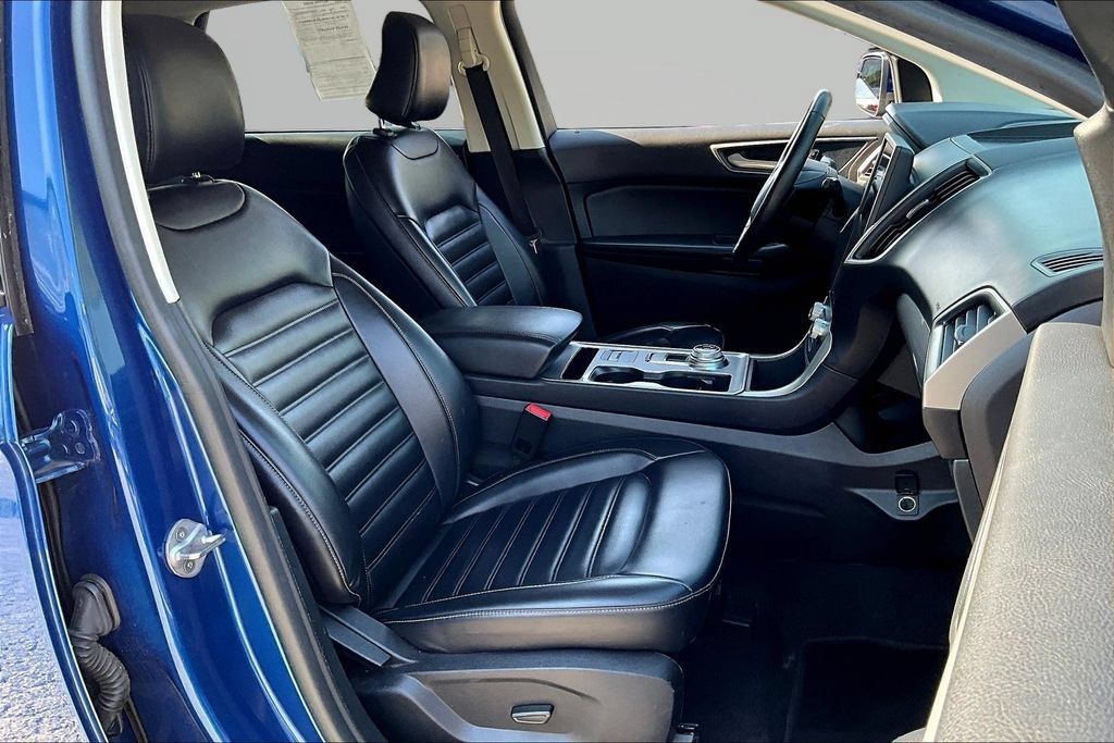 Used 2023 Ford Edge SEL AWD/4WD image 26