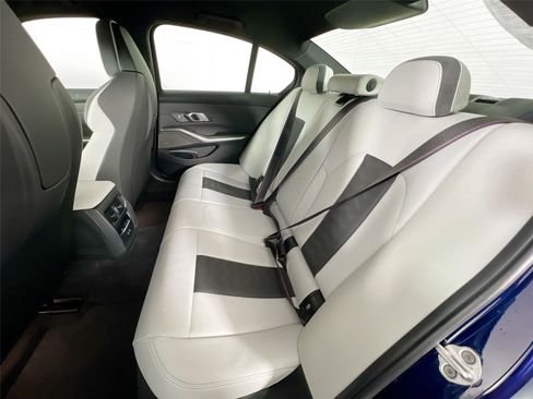 Used 2023 BMW M3 Competition w/ Executive Package image 23