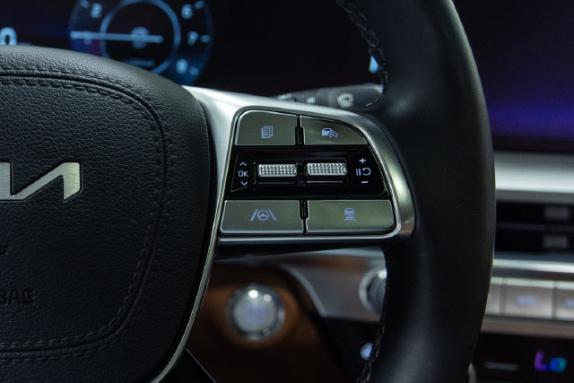 Used 2024 Kia Telluride SX X-Line AWD/4WD image 16