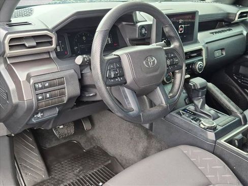 Used 2025 Toyota Tacoma SR5 AWD/4WD image 13