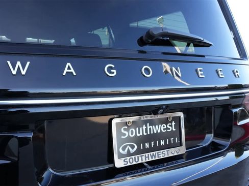 Used 2022 Jeep Wagoneer Series III w/ Convenience Group I image 20