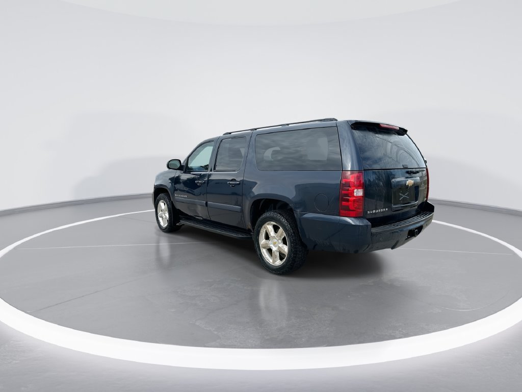 Used 2007 Chevrolet Suburban LTZ w/ LTZ Preferred Equipment Group AWD/4WD image 6