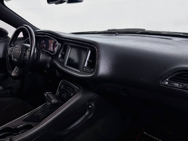 Used 2016 Dodge Challenger R/T Scat Pack w/ Leather Interior Group RWD image 25