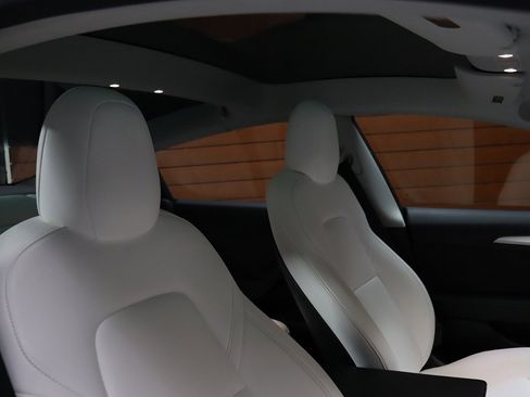 Used 2021 Tesla Model 3 Long Range image 61