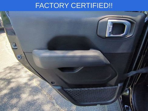 Used 2022 Jeep Wrangler Unlimited Sahara AWD/4WD image 26