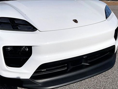 Used 2024 Porsche Macan 4 Electric image 20