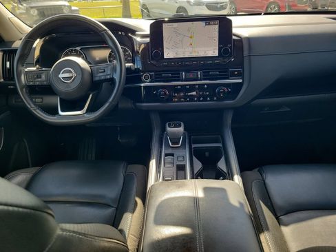 Used 2023 Nissan Pathfinder SL w/ SL Premium Package FWD image 12