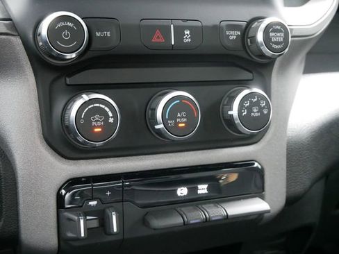 Used 2021 RAM 3500 Tradesman image 19