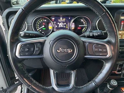 Used 2021 Jeep Wrangler Unlimited Sahara w/ Cold Weather Group image 12