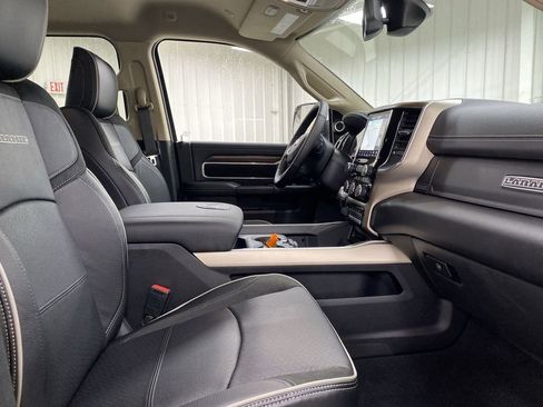 Used 2022 RAM 2500 Laramie AWD/4WD image 22