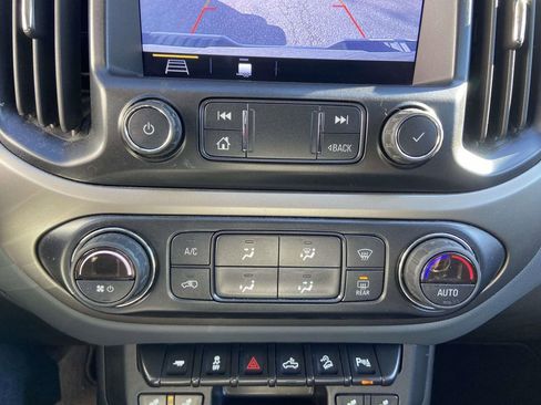 Used 2020 Chevrolet Colorado Z71 image 25