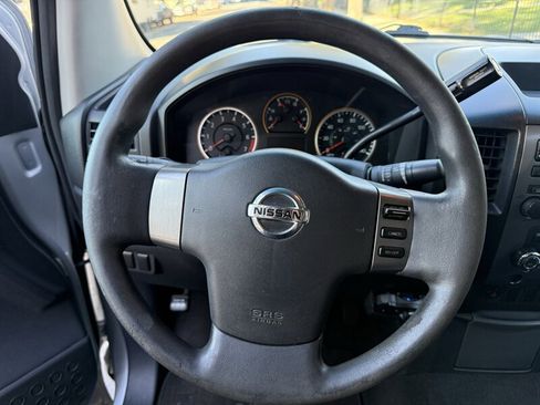 Used 2008 Nissan Titan SE image 16