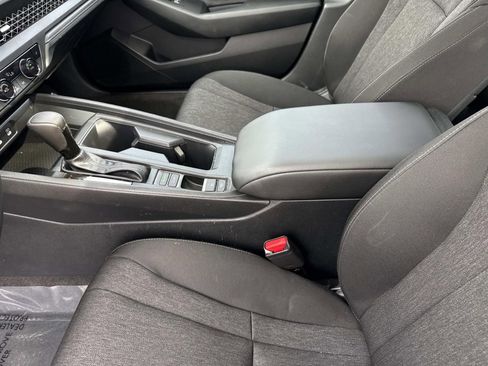 Used 2025 Honda Accord SE image 20