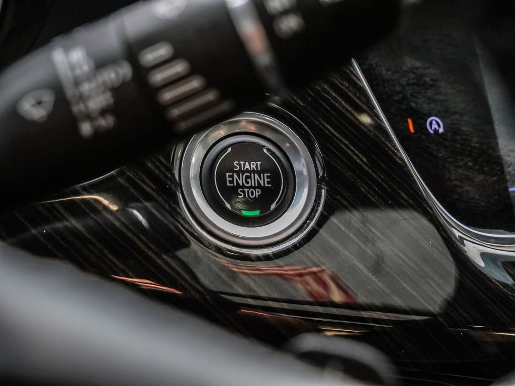 Used 2022 Cadillac XT6 Premium Luxury FWD image 43