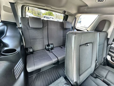 Used 2019 Chevrolet Tahoe LS w/ All-Season Package image 26
