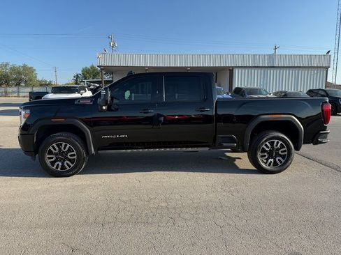 Used 2022 GMC Sierra 2500 AT4 w/ AT4 Premium Plus Package image 3