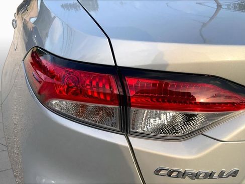 Used 2024 Toyota Corolla LE FWD image 27