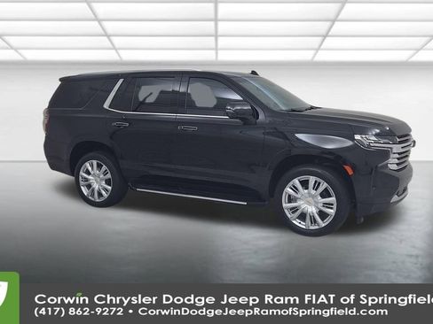 Used 2024 Chevrolet Tahoe High Country image 2