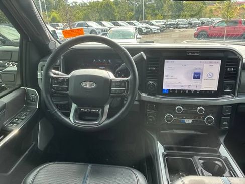 Used 2025 Ford F250 Platinum AWD/4WD image 16