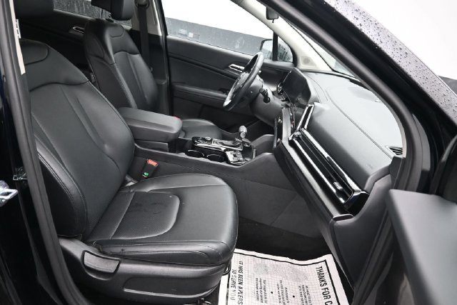 Used 2024 Kia Sportage EX AWD/4WD image 8