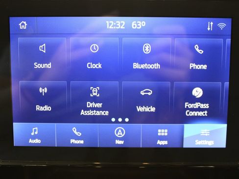 Used 2021 Ford Explorer Limited w/ Class III Trailer Tow Package AWD/4WD image 33