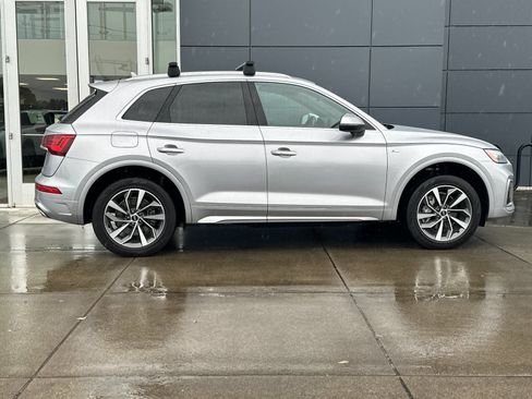 Used 2022 Audi Q5 2.0T Premium AWD/4WD image 2