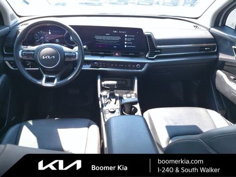 Certified 2025 Kia Sportage SX AWD/4WD image 10