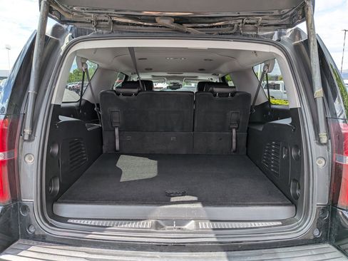 Used 2019 Chevrolet Suburban LT AWD/4WD image 30