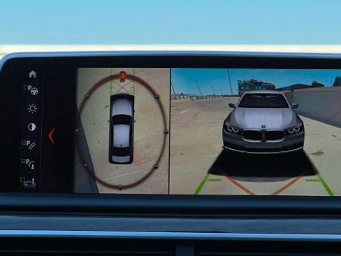 Used 2018 BMW 740i image 51