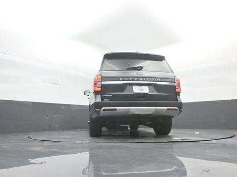 Used 2022 Ford Expedition Limited AWD/4WD image 38